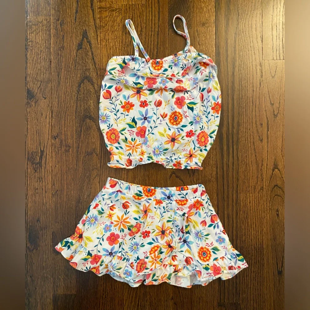 Children’s Place- size 5T cotton blend Tank Top & Skort Set - rainbow floral